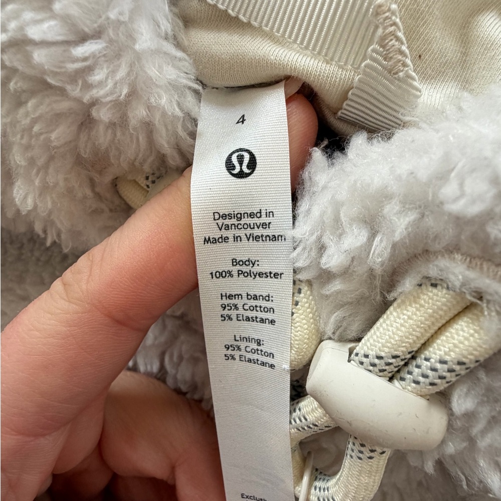 Lululemon 1/4 zip cropped Sherpa‎ pullover size 4 - Picture 5 of 7